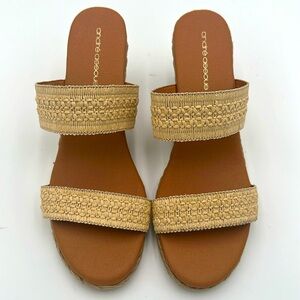 NWT Andre Assous Nitra Wedge Sandle Women Size 10